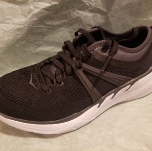 Hoka one one tennis shoes